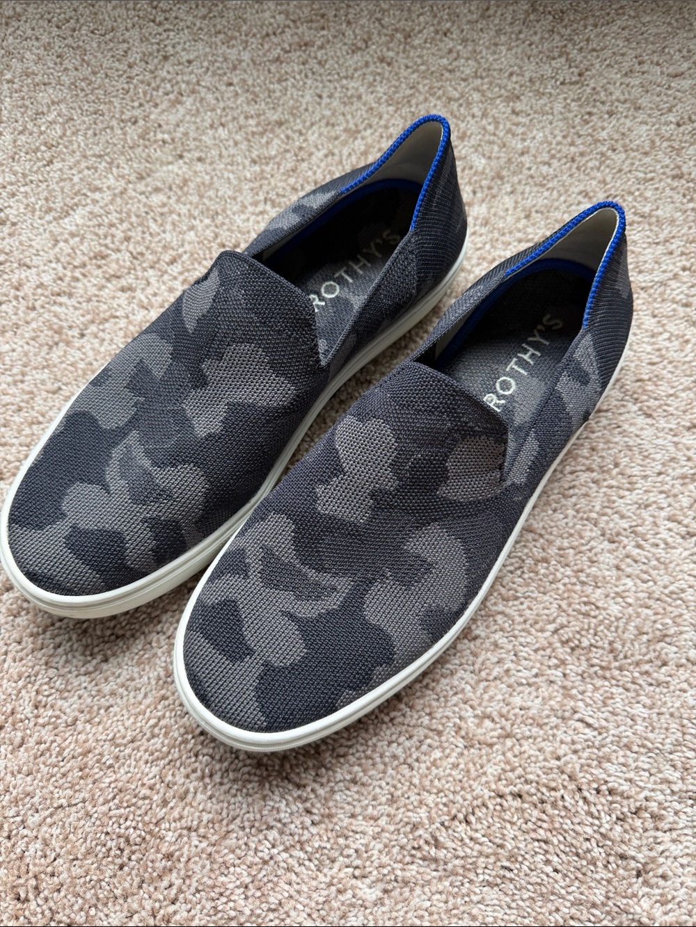 Rothy's 8.5 Black & Gray Camo Slip-On Loafers